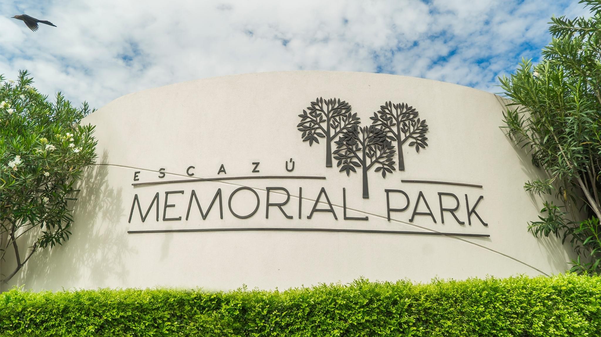Rótulo de entrada de Escazú Memorial Park